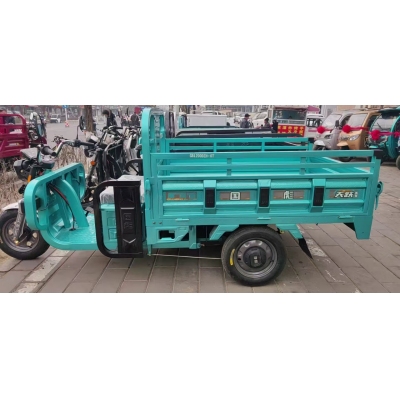 電動三輪車  1.6*1.1米車斗，60V32A電池